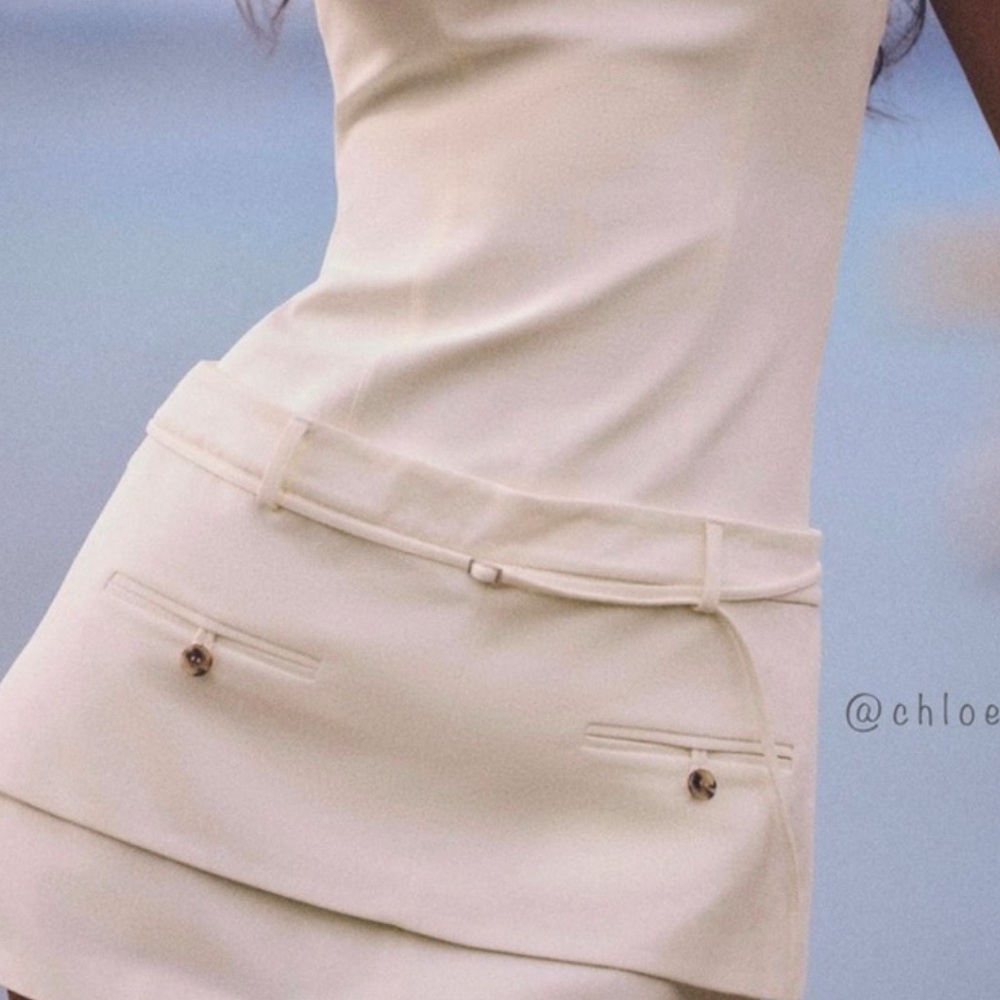 Chic Cream Mini dress with Belt Detail